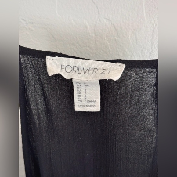 Forever 21 Black Sheer Lace Hem Tank Top Size S - Picture 5 of 7